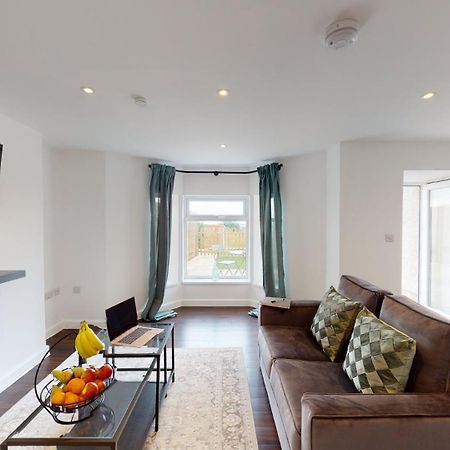 Stylish Apartment W/ Private Garden - Dog Friendly Newport  Exterior foto